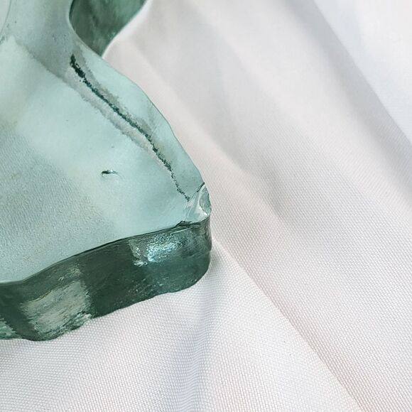 🔺️Green Hand Blown Maple Leaf Shaped Candle Holder - Picture 8 of 8